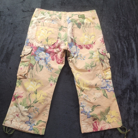 Vintage Y2K Lucky Brand Floral Cargo Rip Stop Capri Pants size 2/26 - Picture 6 of 10